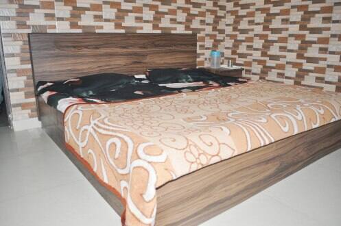 Ambica Guest House, Katra 2
